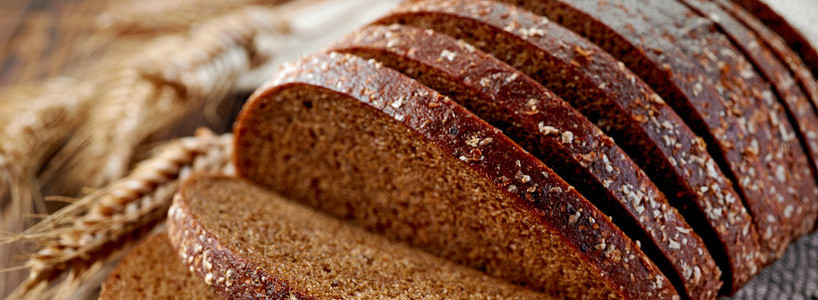 Light and dark rye flour Light and dark rye flour act differently in bread.