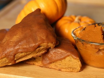 An awesome treat for this fall! This is a delicious Pumpkin scone that melts in your mouth. Filled with pumpkin puree and spice to give it the extra oomph, the texture in this scone will make you come back for more. Remember to store scones in a container after 30 minutes of cooling to preserve the moisture.